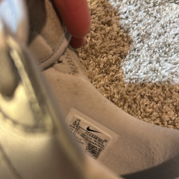 Jordan 1 Low Golf “Gift Giving Pack” Size 9.5 - Picture 6 of 6